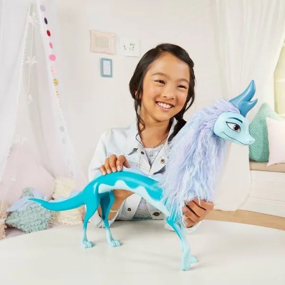 disney-toys-disneys-raya-and-the-last-dragon-sisu-figure-26-long